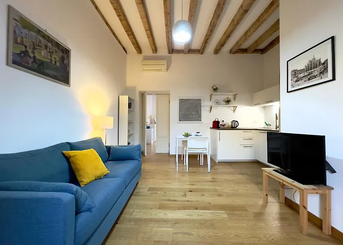 Cosy Navigli Apartment